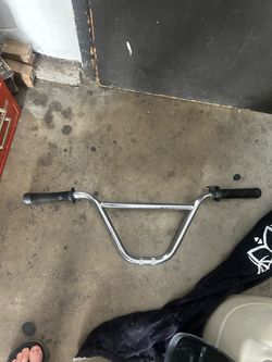 Used dyno bars little crucket but still work