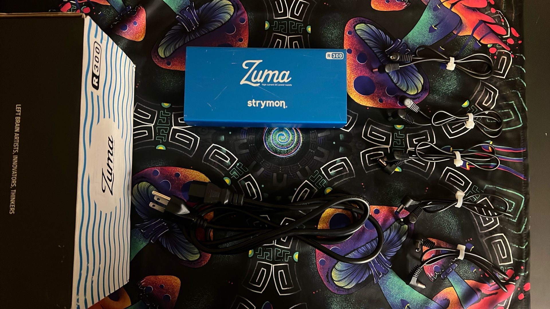 Strymon Zuma R300 5-output Guitar Pedal Power Supply