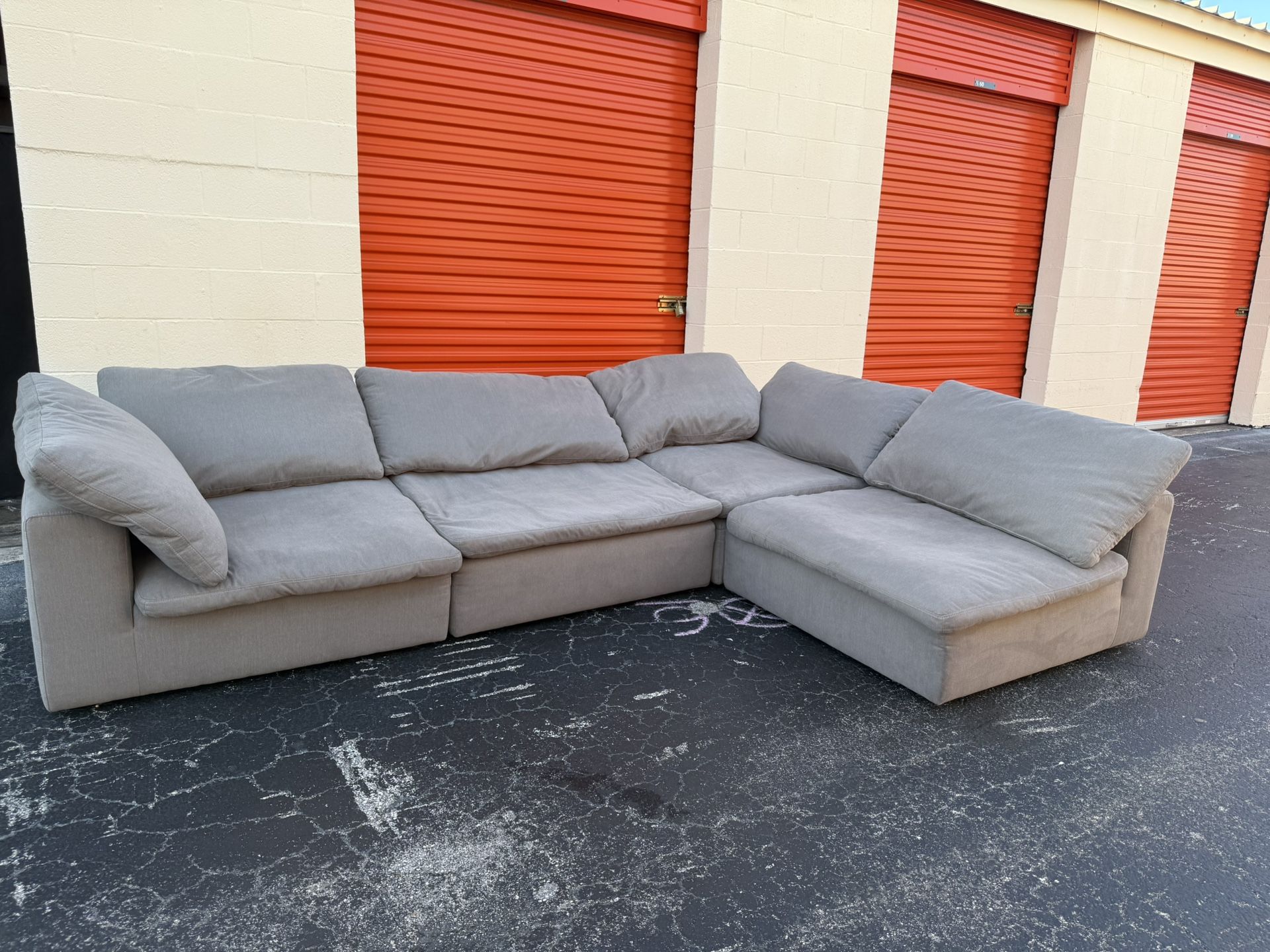 Modular Sectional Couch (FREE DELIVERY)