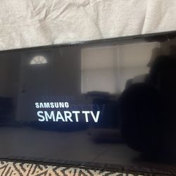 Samsung Smart 43” TV  4K 