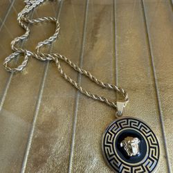 Medusa Versace Gold Toe Necklace Pendant