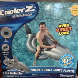 Cooler Z Shark Jumbo Floatie 8  Feet New In Box