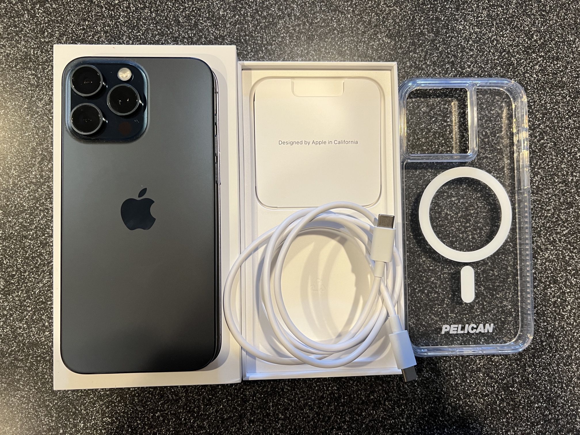 Unlocked Apple iPhone 15 Pro Max Like New 100% Battery Life 256gb