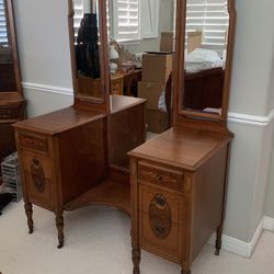 Antique Deco Vanity