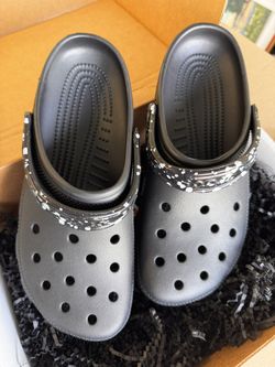 Crocs (New) Size 9 Mens, 11 Women