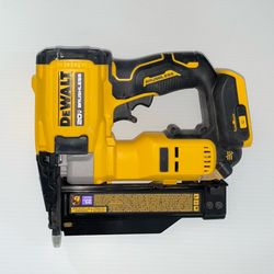 DEWALT ATOMIC 20V MAX Lithium Ion Cordless 23 Gauge Pin Nailer Tool Only (DCN623B)