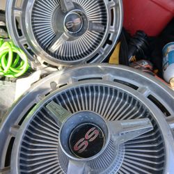14 Inch Hubcap S S NICE CONDITION 