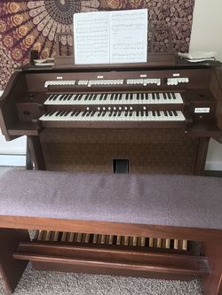 Allen Console Organ OBO