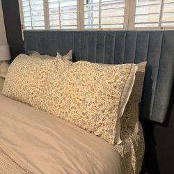 Velvet Headboard / Full Size Bed Frame w/ mattress and box spring