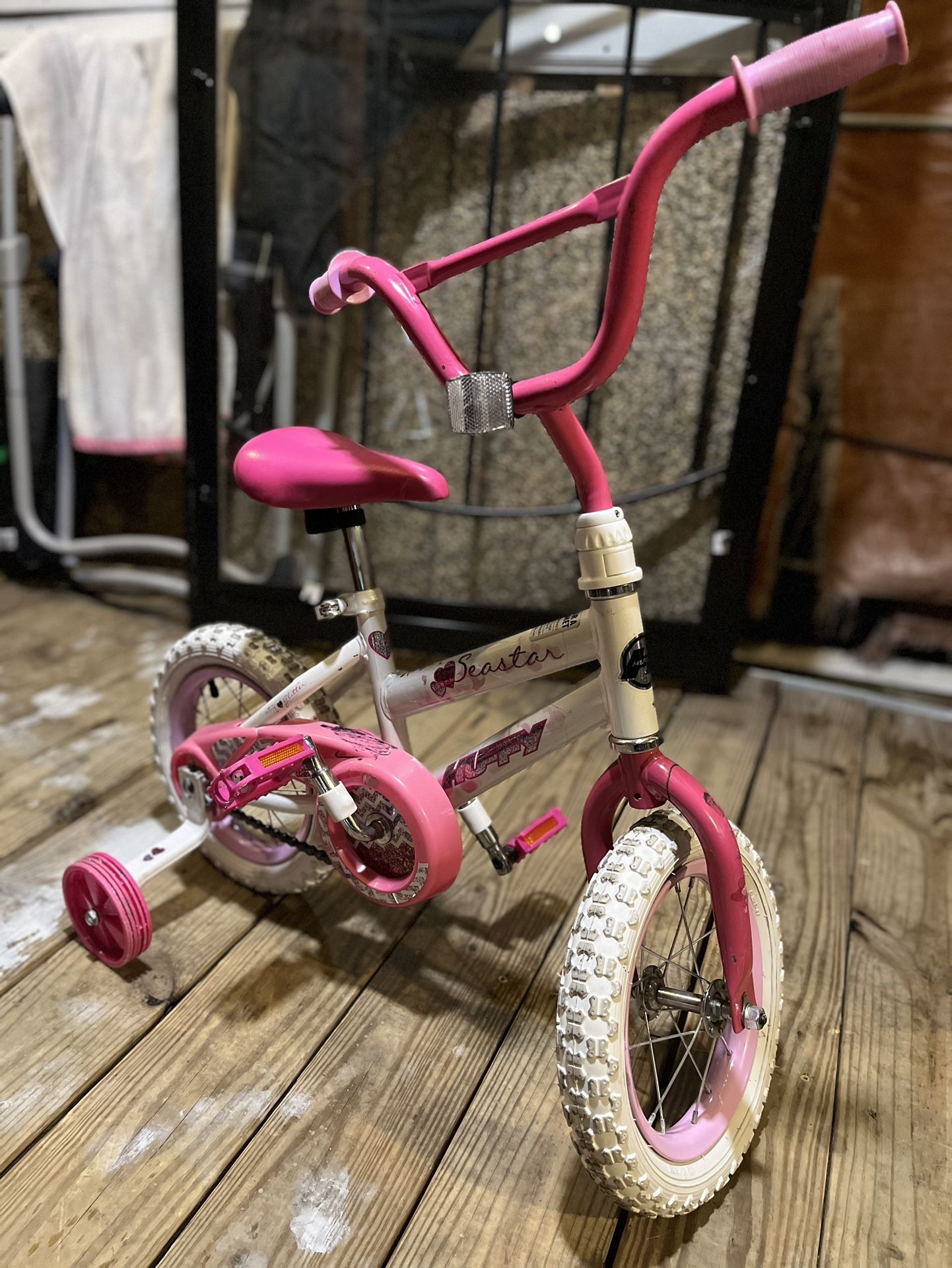 Girls bike