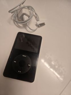 Apple ipot Classic 5th Generation (30GB) black color.   Used-works  great