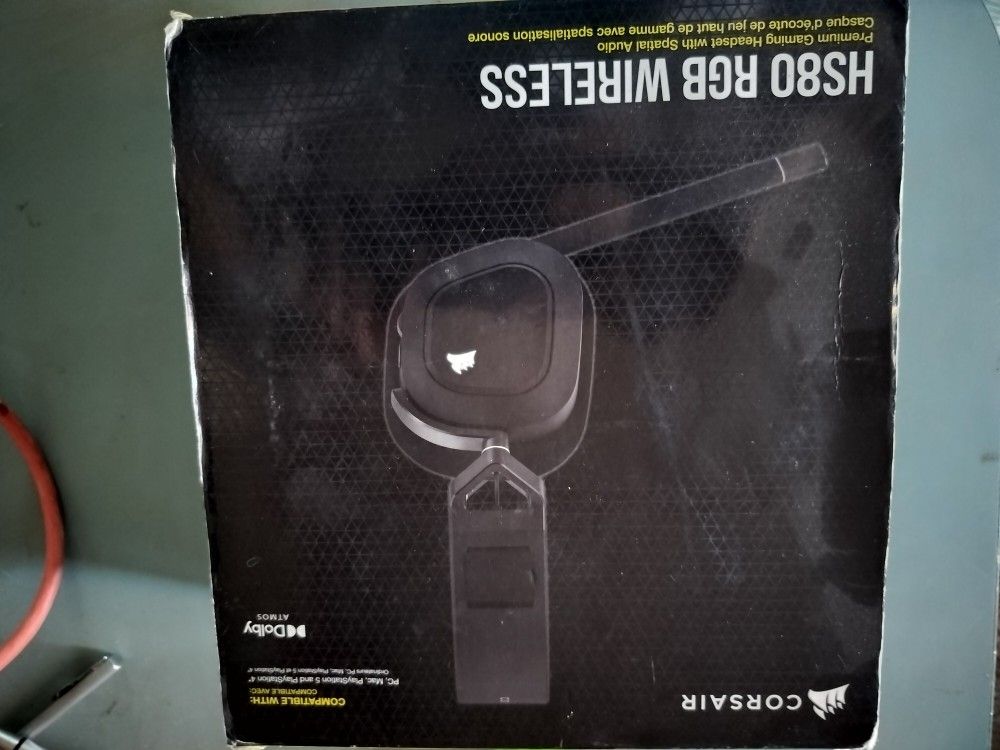 Corsair Hs80 RGB WIRELESS HEADSET FOR PC XBOX PLAYSTATION DOLBY ATMOS