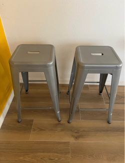 Stackable Metal Silver Bar Stool (Set of 2)