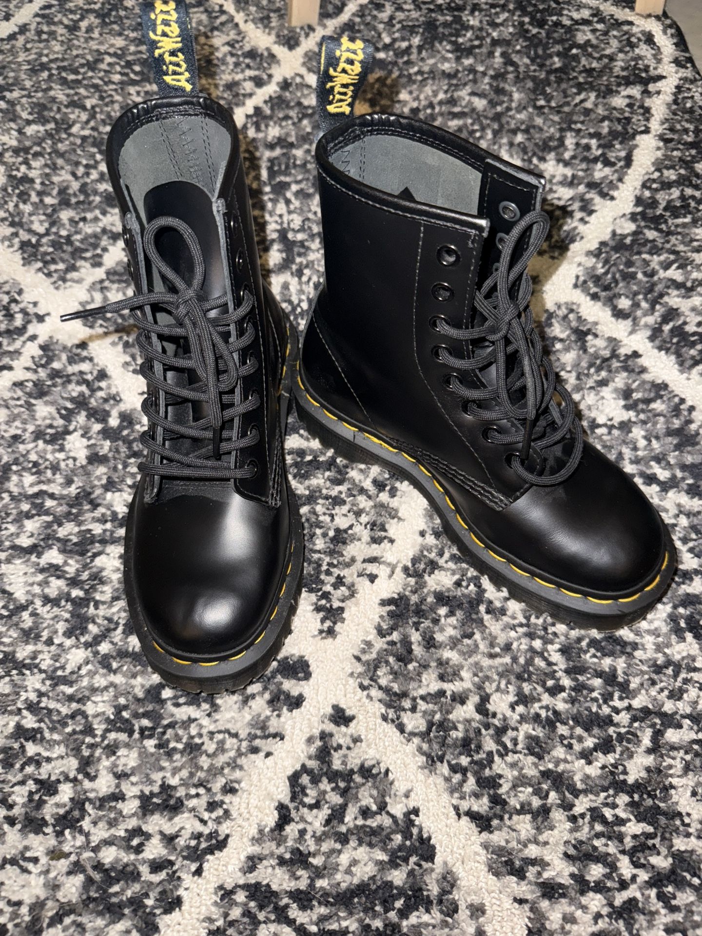 Dr. Martens Smooth Leather Lace Boots Size 5