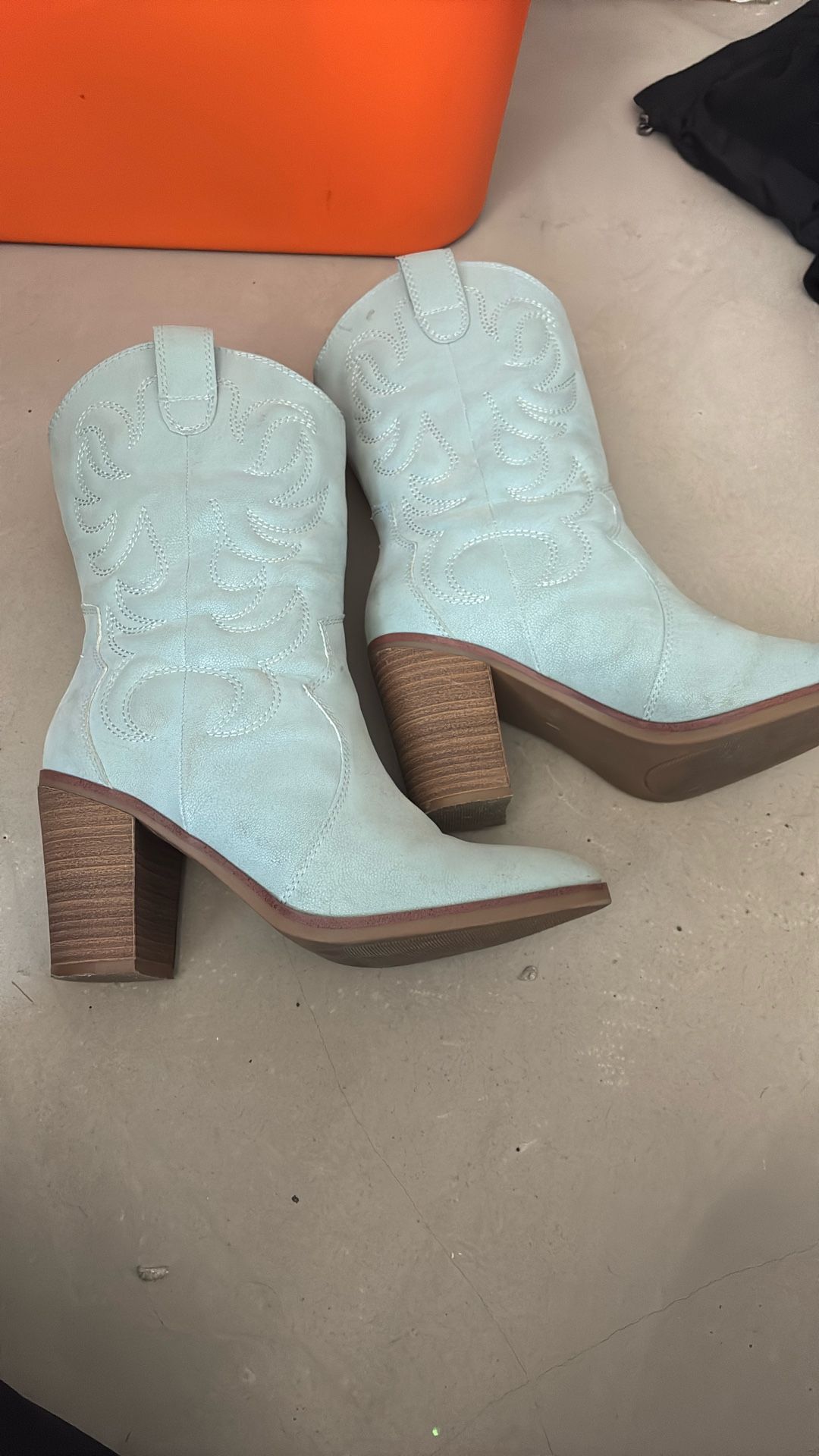 Pioneer Woman Dusty Blue Cowboy Boots Size 7