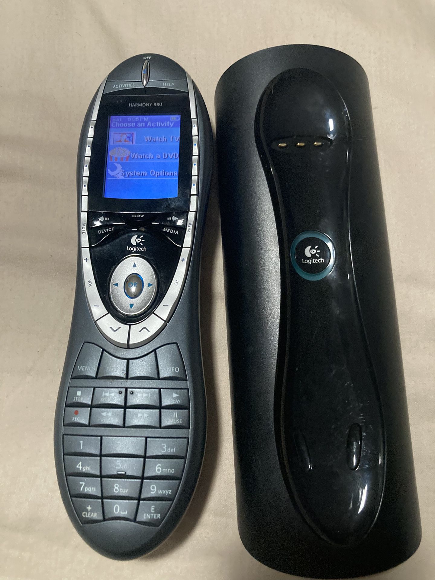 Logitech Harmony 880 universal remote