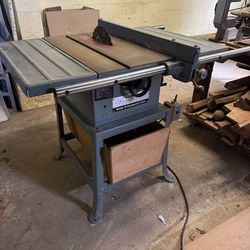 DELTA Vintage table Saw model 10