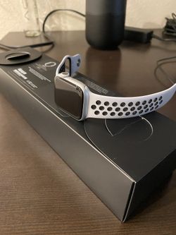 Series 5 Silver Aluminum Case Nike Sport 40MM