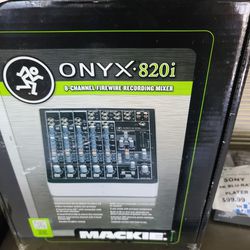 Mackie Onyx 8201 Mixer