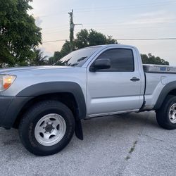 2011 TOYOTA TACOMA 4WD 2.7L ICE COLD AC *ZERO RUST FL TRK *AUTO *CASH  CLEAN FLORIDA TITLE  CLEAN CARFAX  GREAT ON GAS  FLORIDA TRUCK ZERO RUST  HIGHW