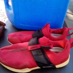 Nike slip on velcro hotsell