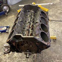 Small Block Chevy For Parts Or Art