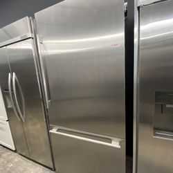 Thermador Stainless Steel Built In 36” Fridge Freedom Collection 