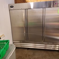 Commercial Refrigerator 3 Door Reach In