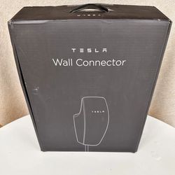 Tesla wall connector level 2 hardwired electric vehicle ev charger