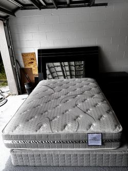 Queen Size Bed Set 