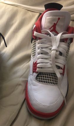 Fire reds og jordan 4s