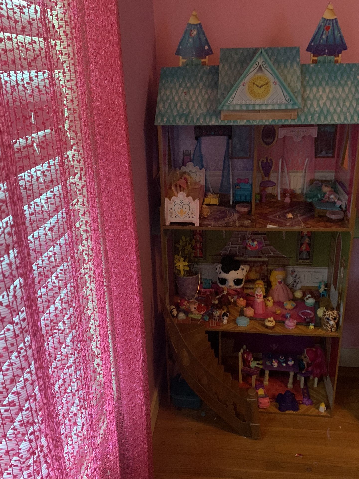 Doll house and toys