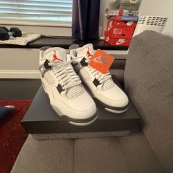 Jordan 4 White Cement DS
