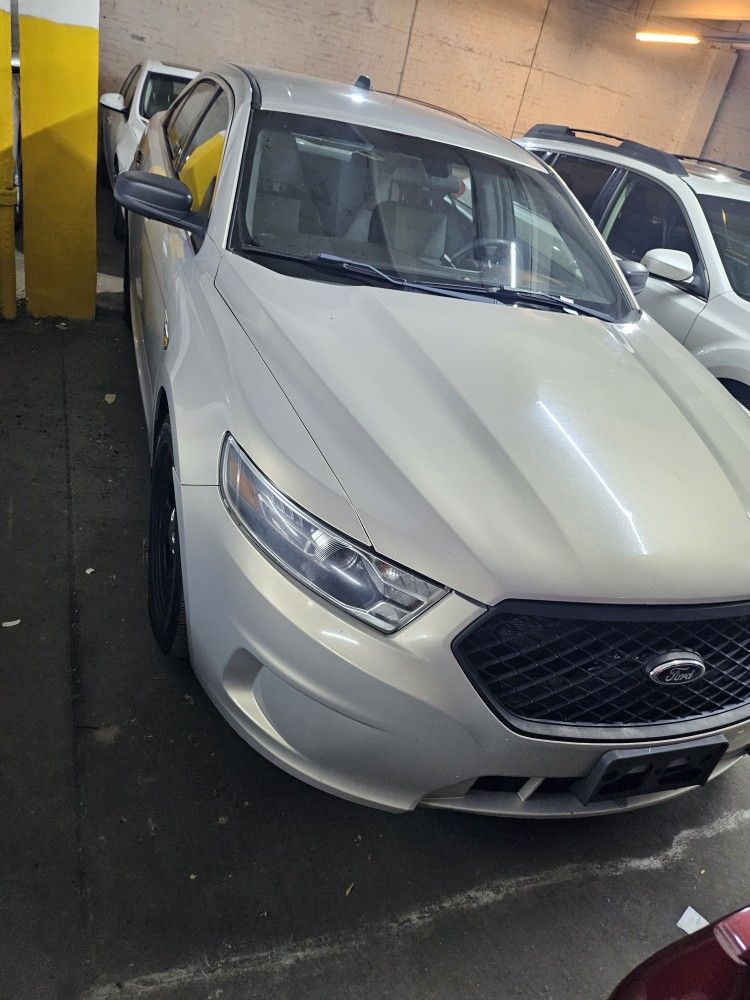 2014 Ford Taurus