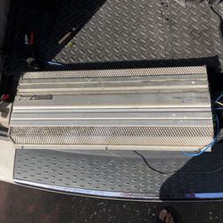 4000 watt Amp