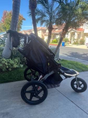 └➤➤➤ BOB Double Jogging Stroller 