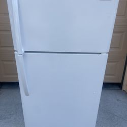 Frigidaire Refrigerator $220 Free Delivery 