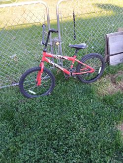 Huffy rock it childrens bike
