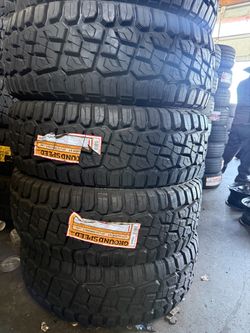 ‼️🚨vendo set de llantas Lt 37x12.50 20 Ground speed tires