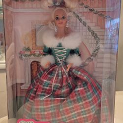 EVENING EXTRAVAGANZA BARBIE VINTAGE 1993 CLASSIC COLLECTION (NEW IN BOX )