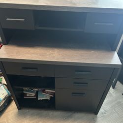 Computer Desk READ DESCRIPTION 