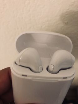 Wireless Headsets for sale