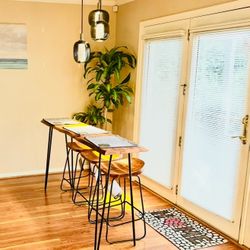 Bar Stool / Dining Table 