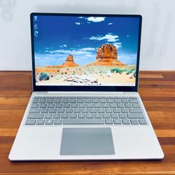 Microsoft Surface Laptop GO 2 Touchscreen i5-1135G7 2.40Ghz 8GB RAM 256GB Like New