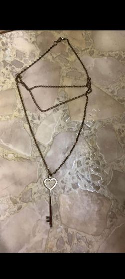 Necklaces and bracelets scroll