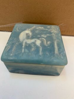 Stone incolay, unicorn trinket box