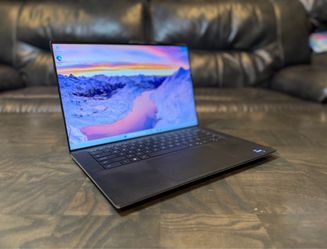DELL XPS 15 9520 15.6” Core i7 12th gen 16GB RAM 512GB SSD FHD+ RTX 3050 4GB GPU USB C  Windows 11 laptop computer READ