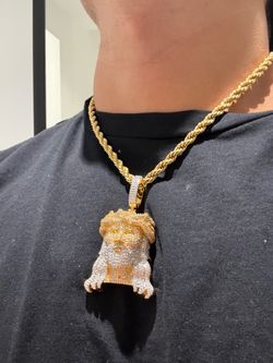 Gold diamond Jesus head with rope chain