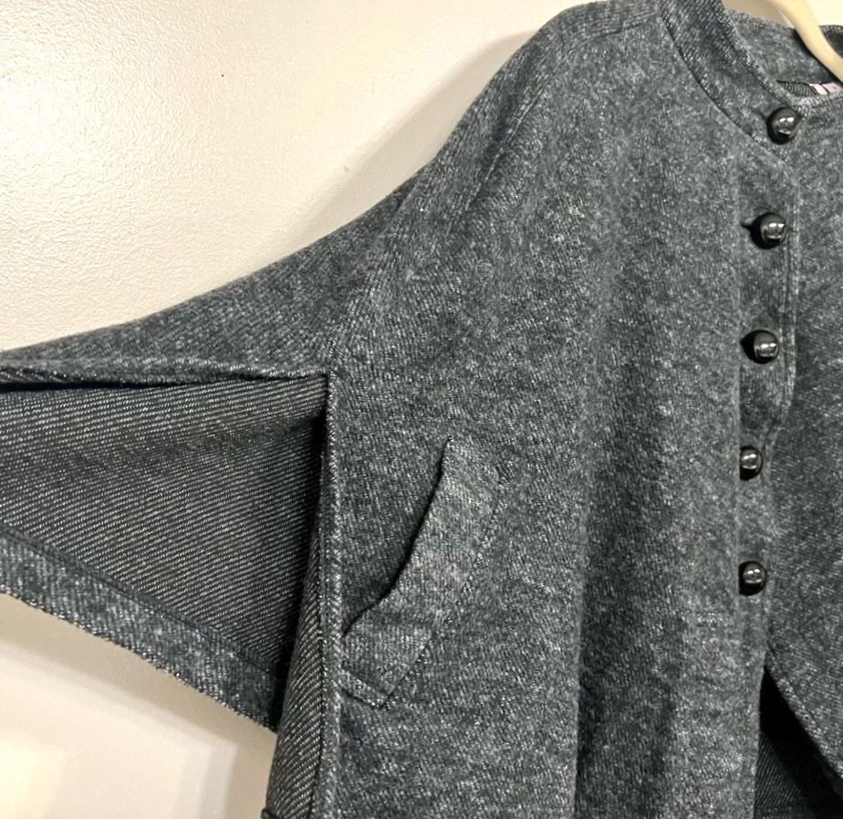 Women’s Cape By Stella Starr. Size M