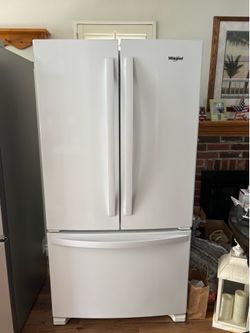 WHIRLPOOL FRENCH-DOOR COUNTER DEPTH REFRIGERATOR